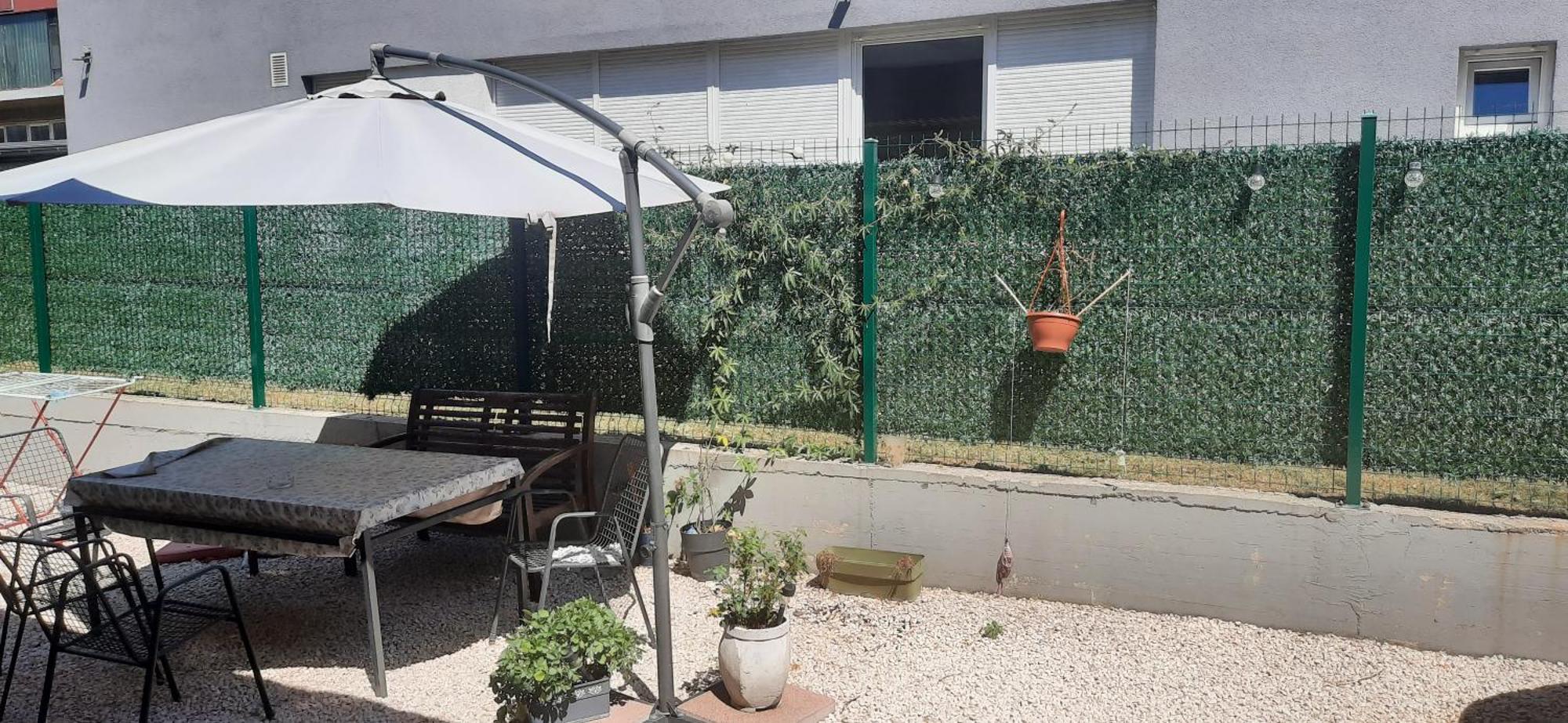 Konak Mali SJJ Extérieur photo